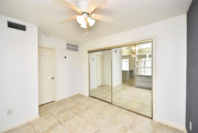 1311 Antoine Drive 136, Houston, TX 77055