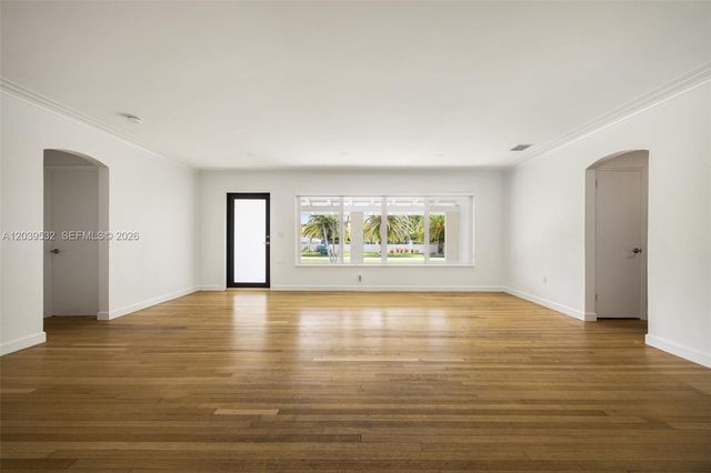 7840 SW 71st Avenue, Miami, FL 33143
