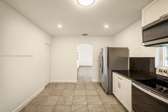 7840 SW 71st Avenue, Miami, FL 33143