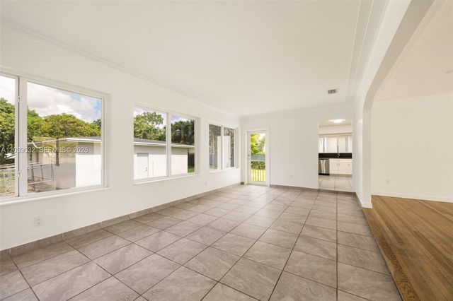 7840 SW 71st Avenue, Miami, FL 33143