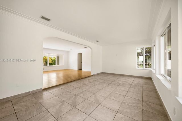 7840 SW 71st Avenue, Miami, FL 33143