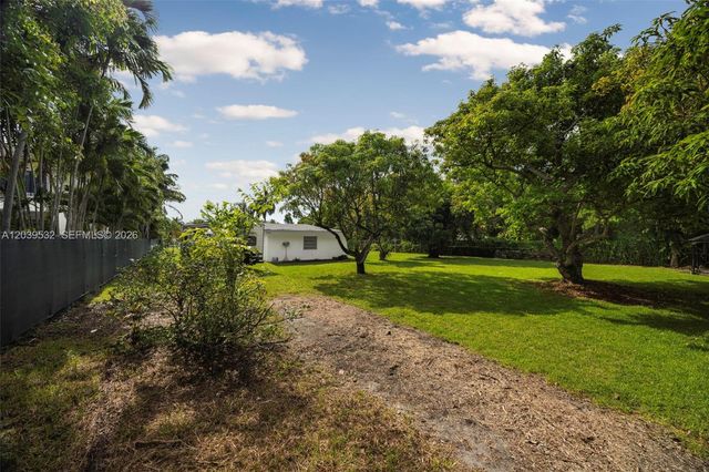7840 SW 71st Avenue, Miami, FL 33143