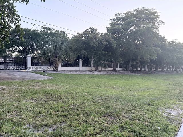 1878 NW 45th Ct, Tamarac, FL 33309