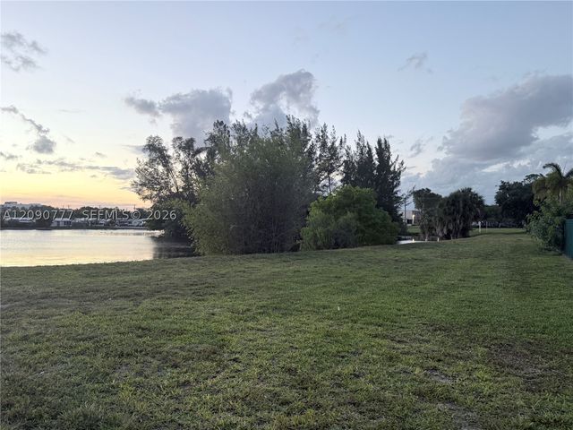 1878 NW 45th Ct, Tamarac, FL 33309
