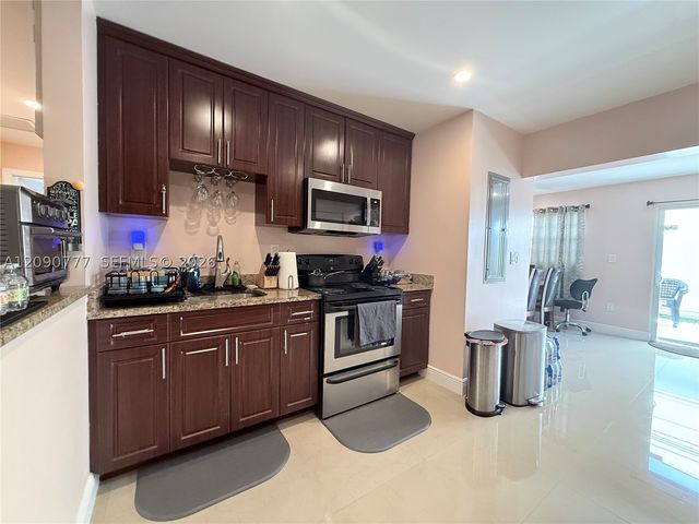1878 NW 45th Ct, Tamarac, FL 33309