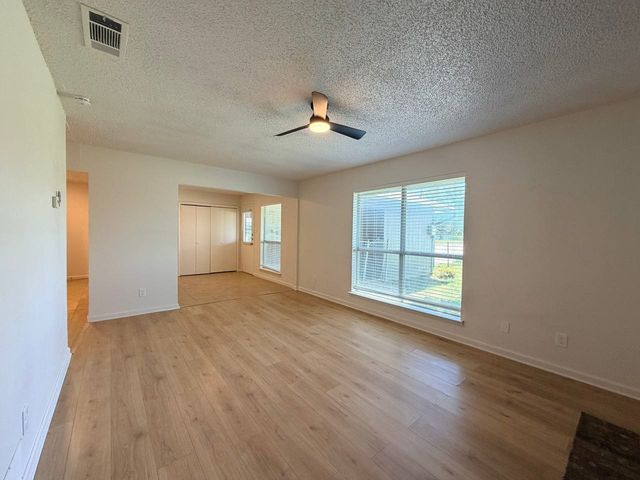 3807 William Street, Sachse, TX 75048
