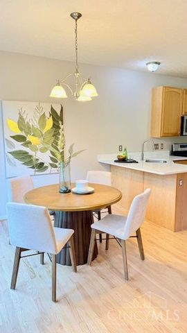 3855 Thorngate Drive, Mason, OH 45040