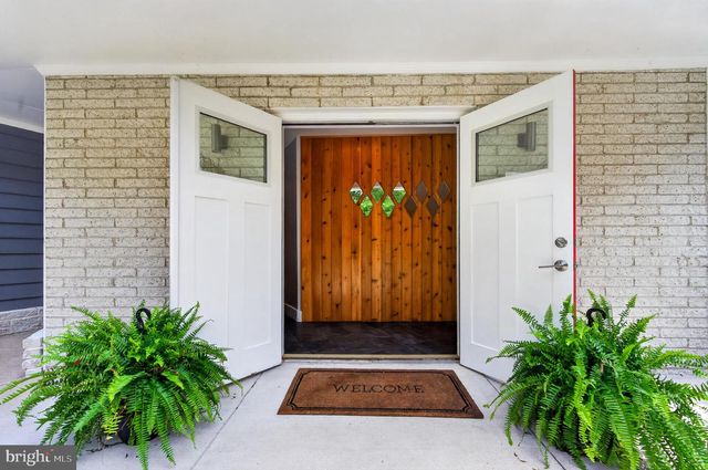 11724 RIVER DR, Lorton, VA 22079