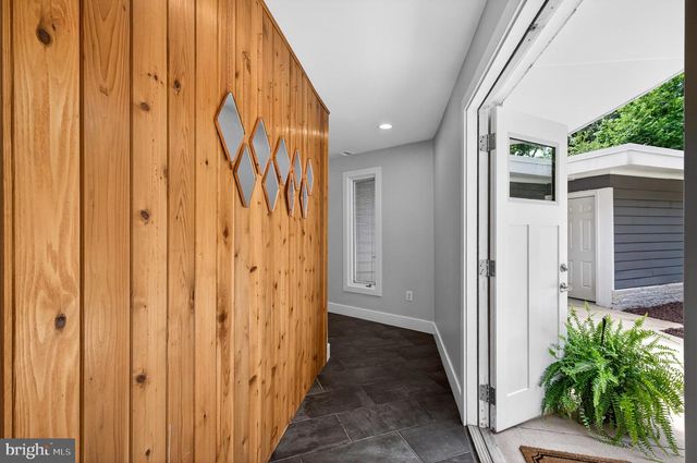 11724 RIVER DR, Lorton, VA 22079