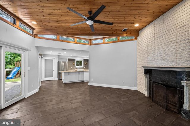 11724 RIVER DR, Lorton, VA 22079