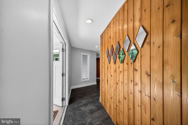 11724 RIVER DR, Lorton, VA 22079