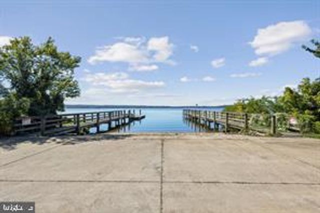 11724 RIVER DR, Lorton, VA 22079