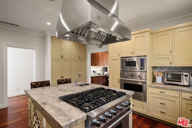 3457 Maplewood Avenue, Los Angeles, CA 90066