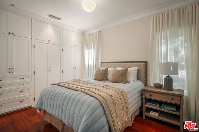 3457 Maplewood Avenue, Los Angeles, CA 90066