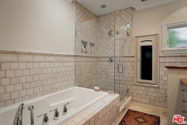 3457 Maplewood Avenue, Los Angeles, CA 90066