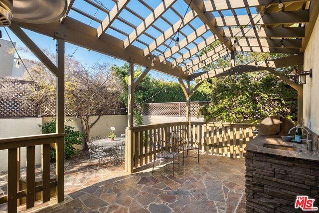 3457 Maplewood Avenue, Los Angeles, CA 90066