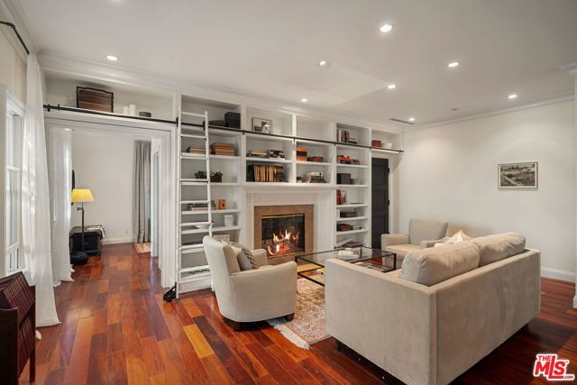 3457 Maplewood Avenue, Los Angeles, CA 90066