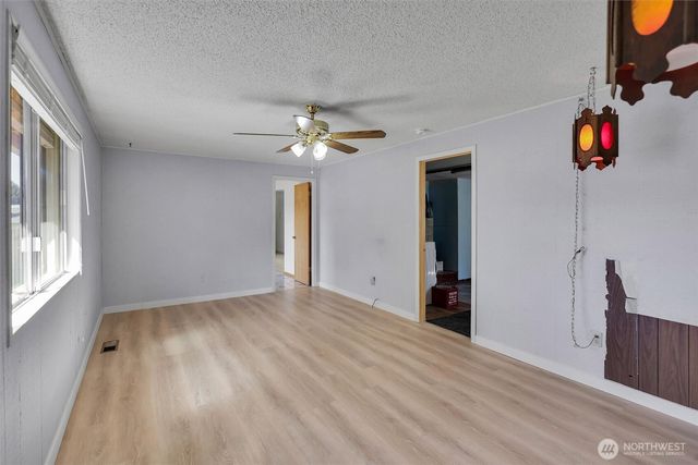 7631 Buckthorn Drive NE, Bremerton, WA 98311