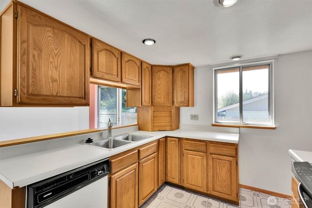 7631 Buckthorn Drive NE, Bremerton, WA 98311