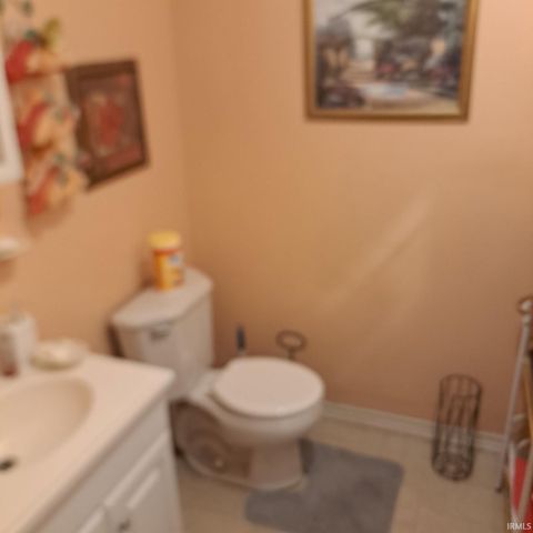 8400 S OLD ST ROAD 3, Muncie, IN 47302