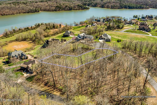 141 Song Sparrow Drive, Vonore, TN 37885