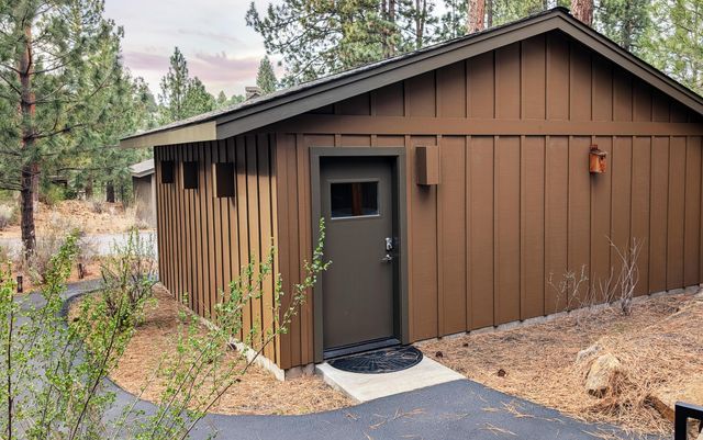 61388 Big Eddy Circle, Bend, OR 97702