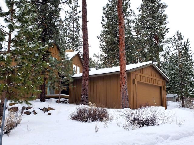 61388 Big Eddy Circle, Bend, OR 97702