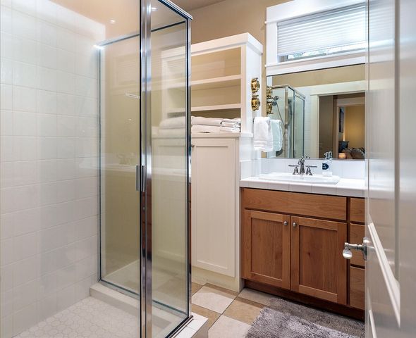 61388 Big Eddy Circle, Bend, OR 97702