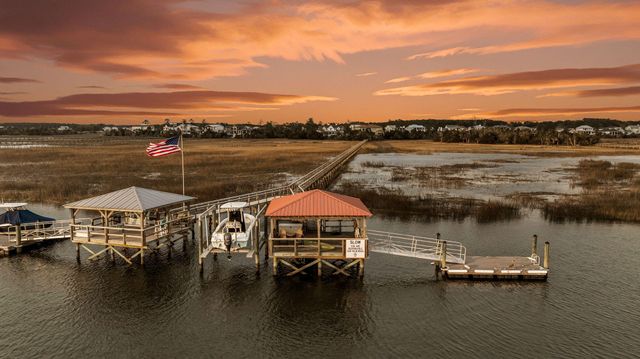 2725 Parkers Landing Road, Mount Pleasant, SC 29466