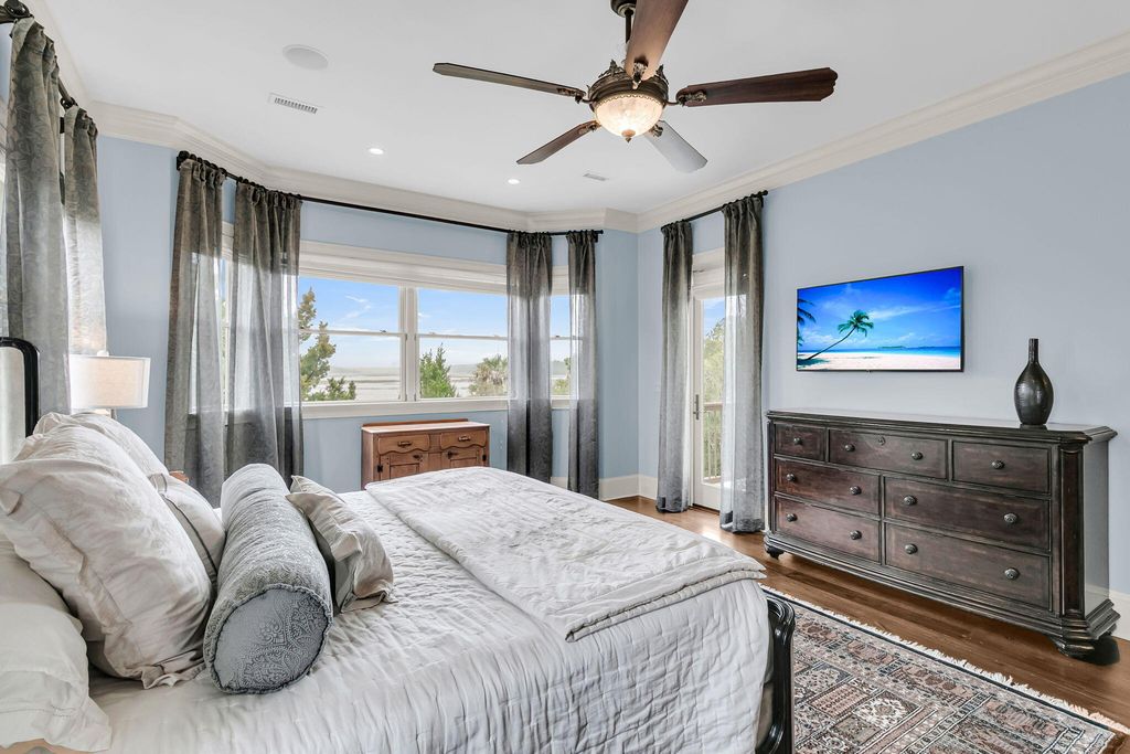 Image 29 of property listing at 2725 Parkers Landing Road, Mount Pleasant, SC 29466