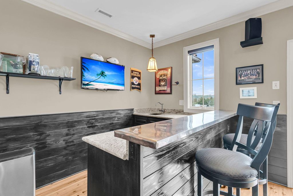 Image 56 of property listing at 2725 Parkers Landing Road, Mount Pleasant, SC 29466