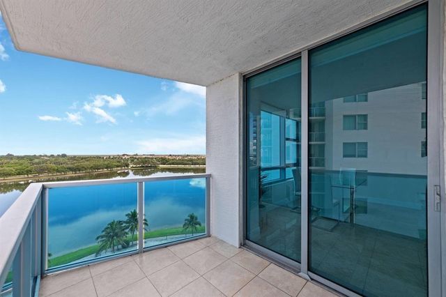 2641 N Flamingo Rd 901N, Sunrise, FL 33323