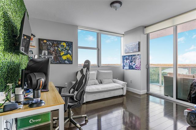 2641 N Flamingo Rd 901N, Sunrise, FL 33323