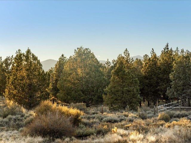 64495 Quail Drive, Bend, OR 97703