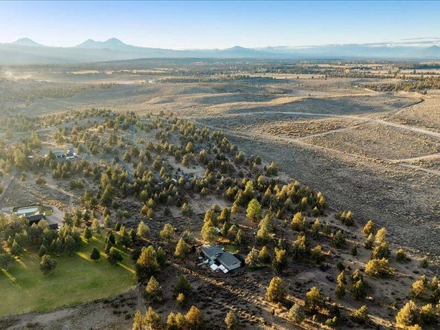 64495 Quail Drive, Bend, OR 97703