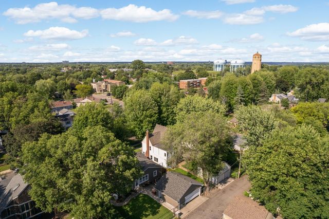 1648 Hillcrest Avenue, Saint Paul, MN 55116