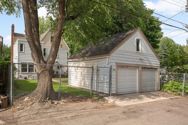 1648 Hillcrest Avenue, Saint Paul, MN 55116
