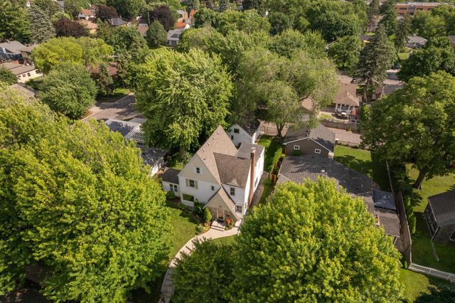 1648 Hillcrest Avenue, Saint Paul, MN 55116