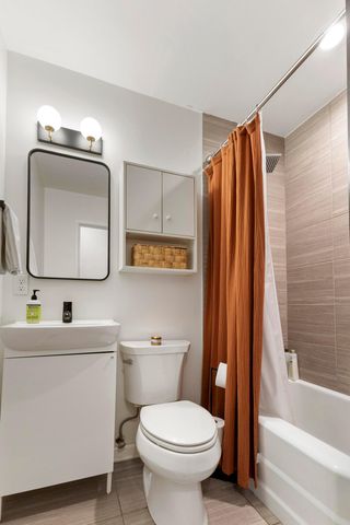 2370 Zollinger Road, Columbus, OH 43221