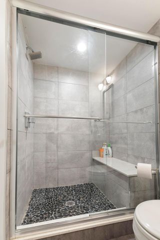 2370 Zollinger Road, Columbus, OH 43221