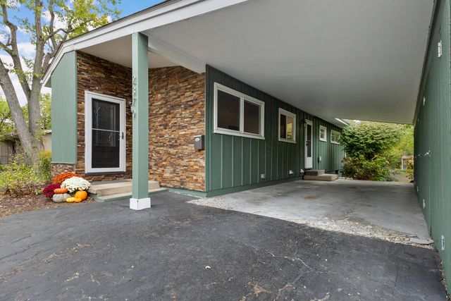 2370 Zollinger Road, Columbus, OH 43221