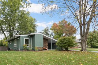 2370 Zollinger Road, Columbus, OH 43221