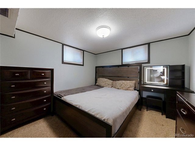 1320 27th St, Greeley, CO 80631