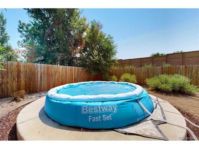 1320 27th St, Greeley, CO 80631