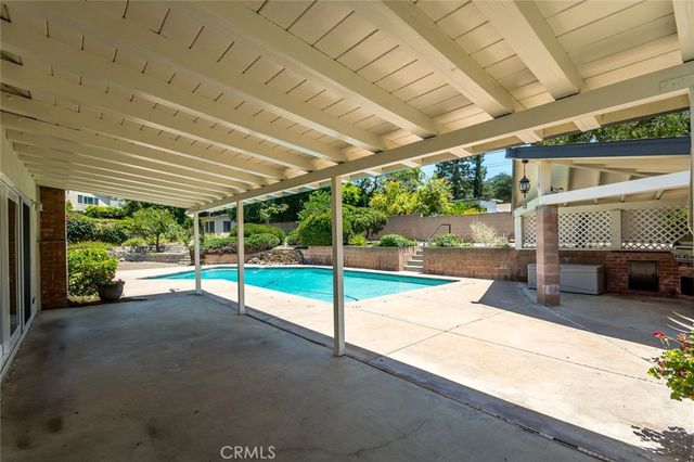 2220 W Silver Tree, Claremont, CA 91711