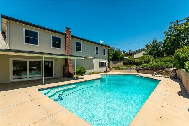 2220 W Silver Tree, Claremont, CA 91711