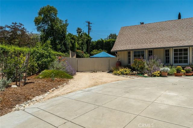 2220 W Silver Tree, Claremont, CA 91711