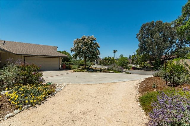 2220 W Silver Tree, Claremont, CA 91711
