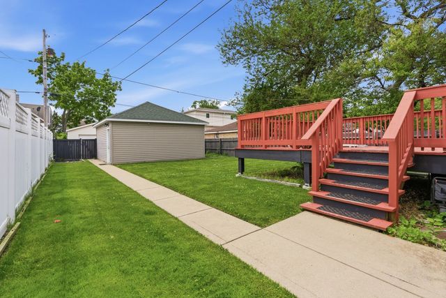 1536 Clinton Avenue, Berwyn, IL 60402