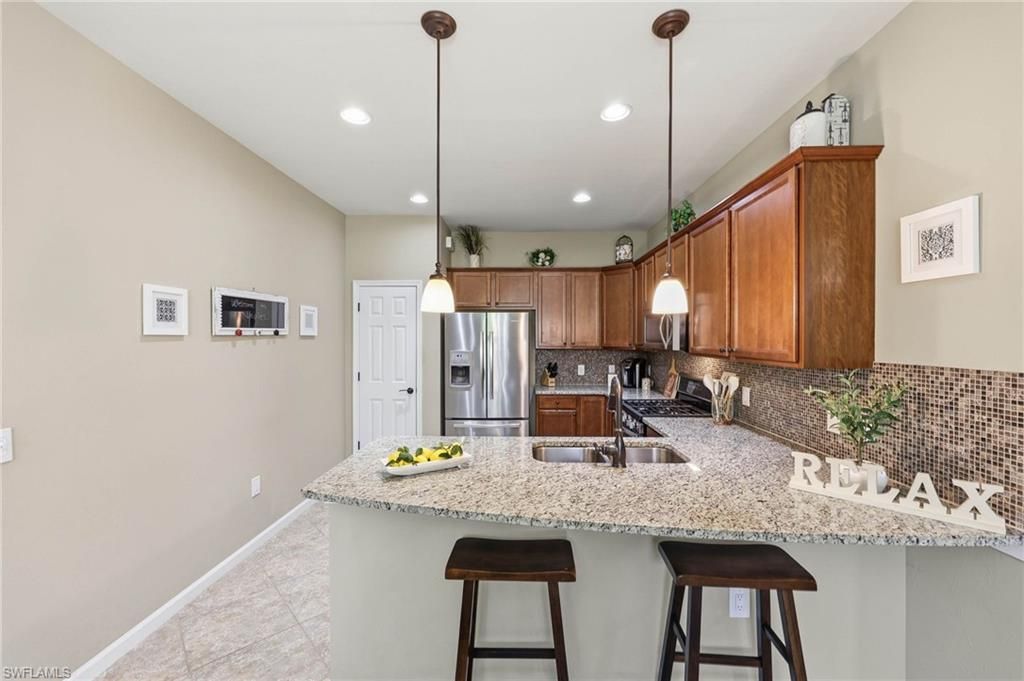 7156 Live Oak DR, NAPLES, FL 34114 — photo 4